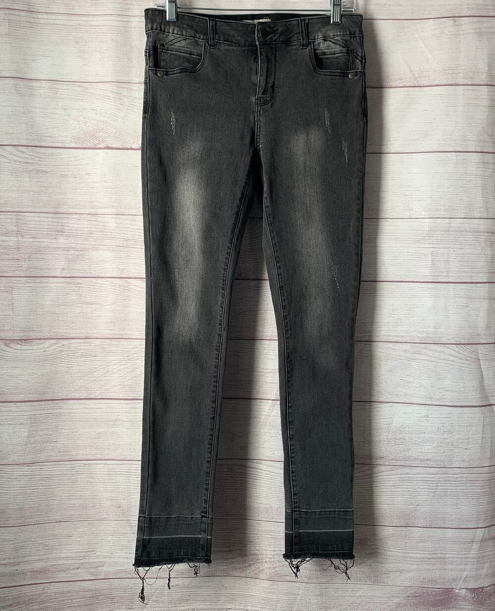 Charlie Paige Dark Gray Washed Denim Skinny Jeans Distressed Raw Hem Size Small